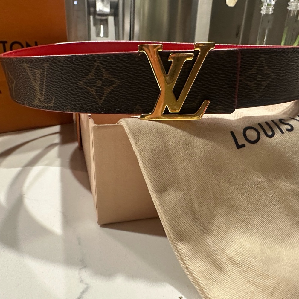 Louis Vuitton Brown Monogram Belt Gold LV Buckle, size 32/85, authentic